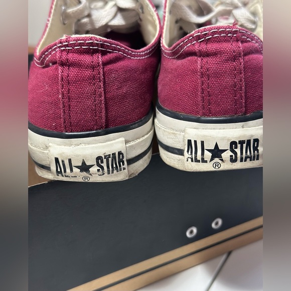 Converse Maroon Low Top - Picture 2 of 3
